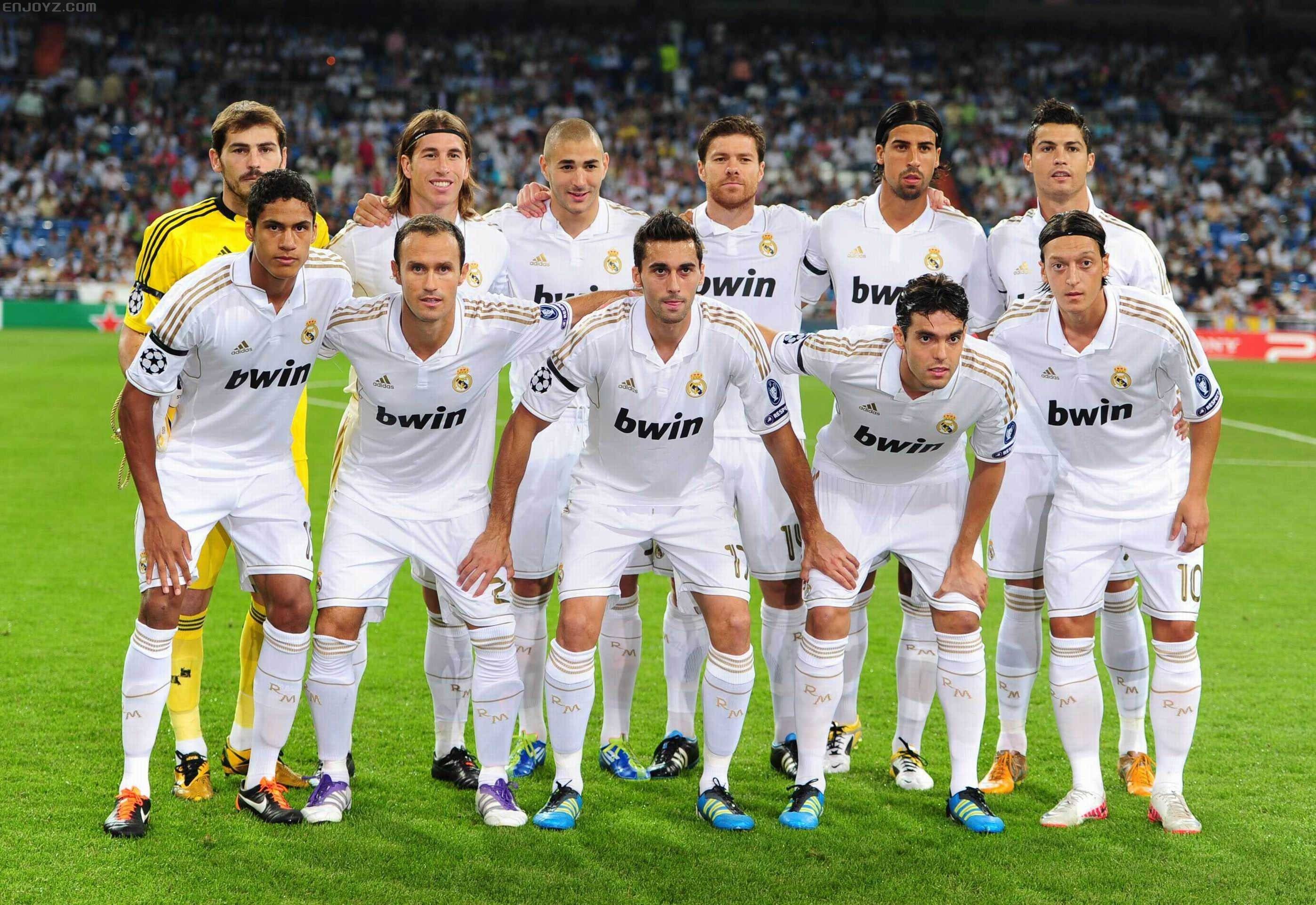 乐天桃猿在 2025 台湾大赛第五战依靠林泓育的关键长打，时隔多年重返巅峰