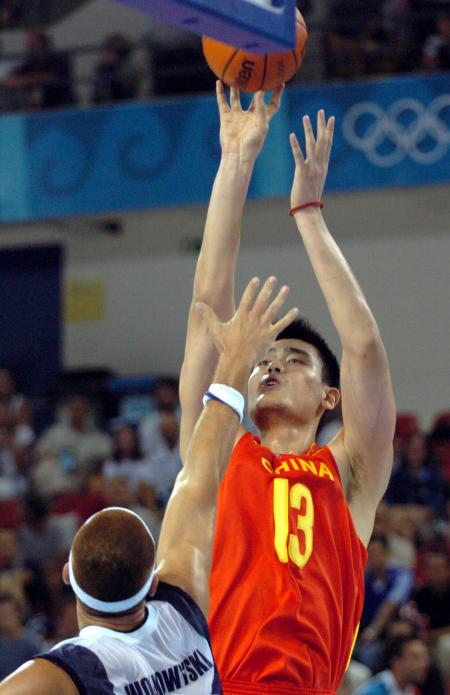 GEN击败AL夺冠，选了三个强队当底座，BLG都不配入选