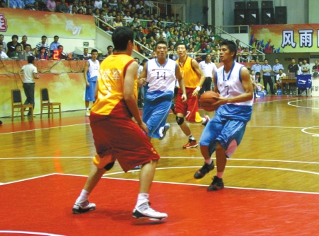 德甲战术趋势解析 高速攻防转换成主流